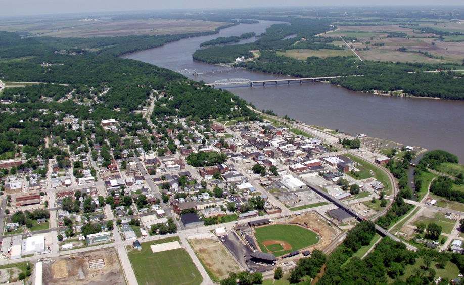 Aerial Photo - Hannibal Riverfront - May 29, 2009 - Looking North